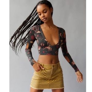 NWT Urban Outfitters Deep V Neckline Long Sleeve Cropped Top